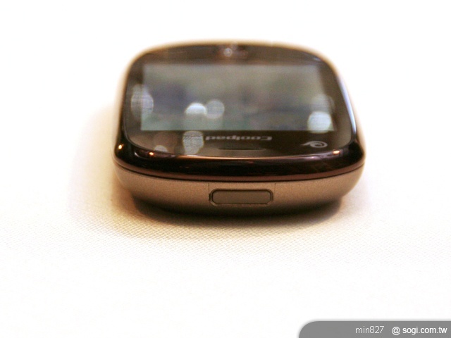 「全球漫遊一碼通」 亞太發表雙模機 「全球漫遊一碼通」 亞太發表雙模機