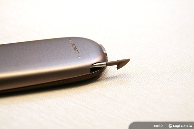 「全球漫遊一碼通」 亞太發表雙模機 「全球漫遊一碼通」 亞太發表雙模機