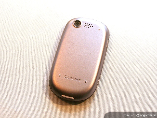 「全球漫遊一碼通」 亞太發表雙模機 「全球漫遊一碼通」 亞太發表雙模機