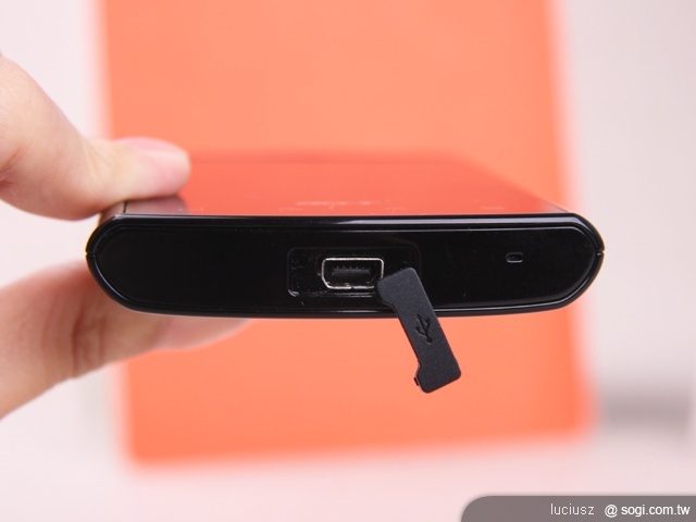 小幅改版 輕量升級 - Acer Liquid E 小幅改版 輕量升級 - Acer Liquid E