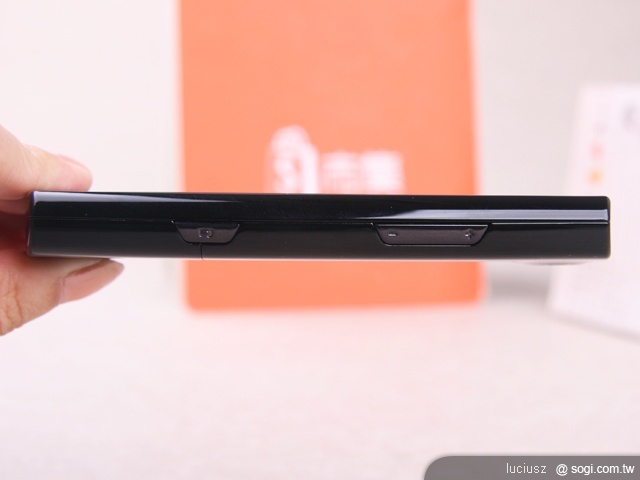 小幅改版 輕量升級 - Acer Liquid E 小幅改版 輕量升級 - Acer Liquid E