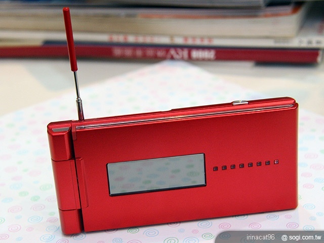 【戲水必備】Full HD × 防水 Sharp SH-07B 【戲水必備】Full HD × 防水 Sharp SH-07B