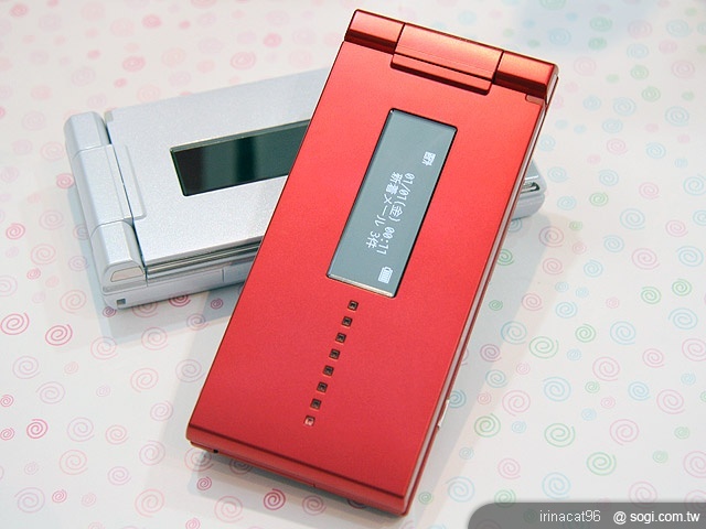 【戲水必備】Full HD × 防水 Sharp SH-07B 【戲水必備】Full HD × 防水 Sharp SH-07B