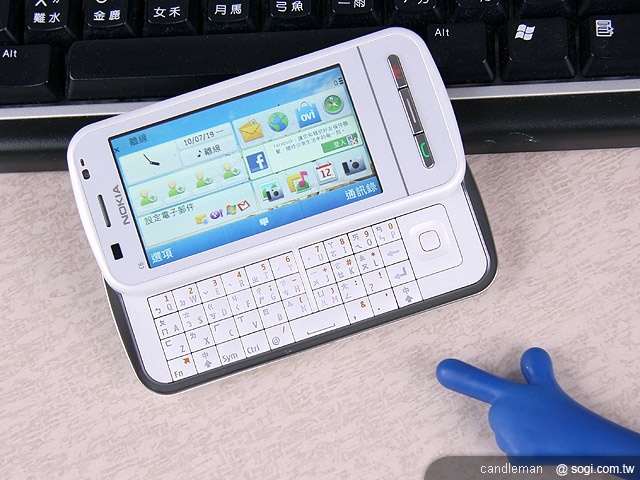 NOKIA C6 行動網路潮男機 NOKIA C6 行動網路潮男機
