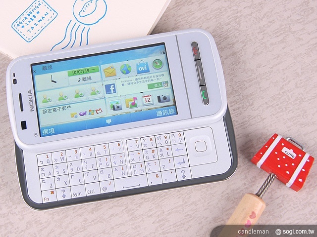 NOKIA C6 行動網路潮男機 NOKIA C6 行動網路潮男機