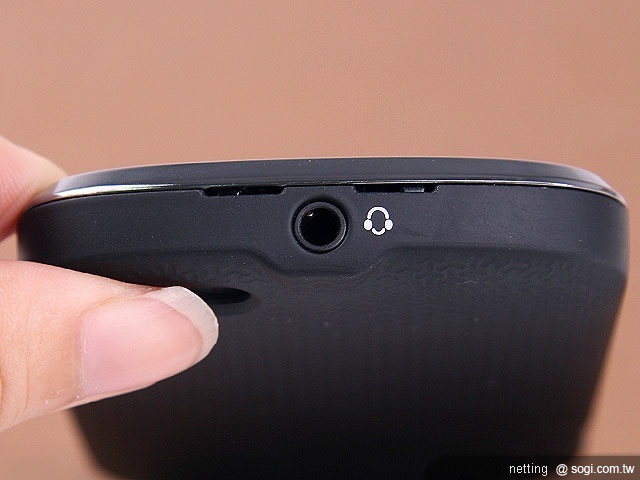 中生代炫風來襲 - MOTO QUENCH MB501 中生代炫風來襲 - MOTO QUENCH MB501