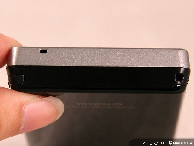 時尚雙卡 UTEC M689 時尚雙卡 UTEC M689