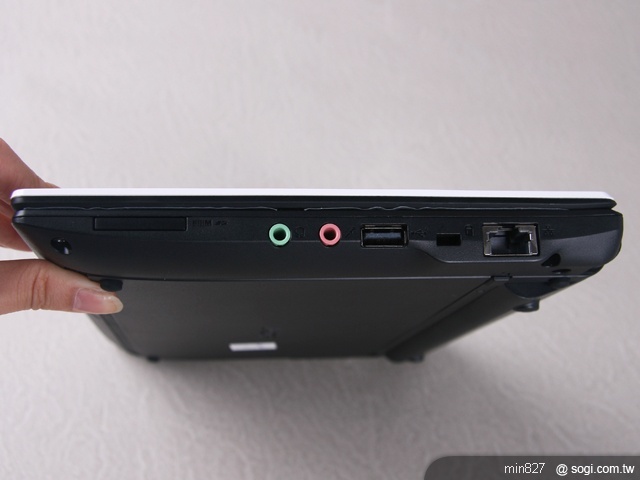 Android小筆電 Aspire One D255亮相 Android小筆電 Aspire One D255亮相