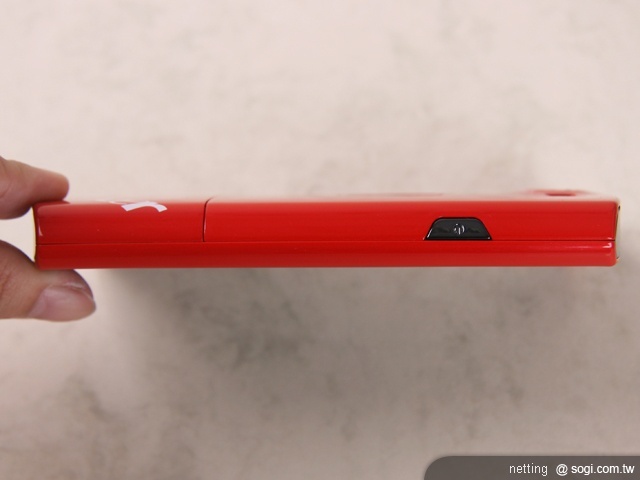 Acer Liquid E 法拉利火紅登場 Acer Liquid E 法拉利火紅登場