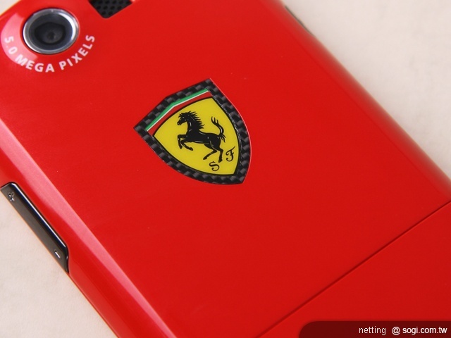 Acer Liquid E 法拉利火紅登場 Acer Liquid E 法拉利火紅登場