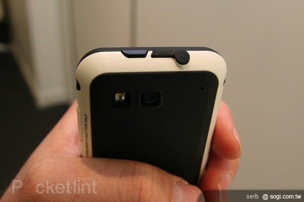 防護高手 MOTO Defy 三防機發表 防護高手 MOTO Defy 三防機發表