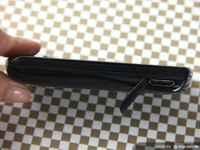 迷你轟天雷 SAMSUNG E2550 迷你轟天雷 SAMSUNG E2550