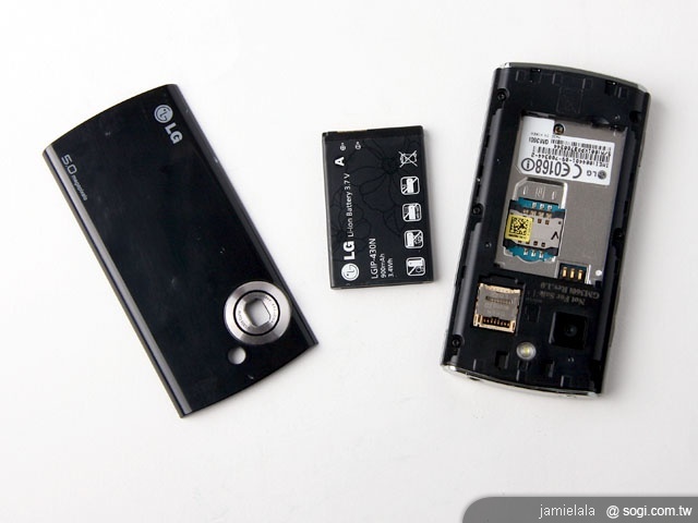 跨世代入門機 LG GM360i 跨世代入門機 LG GM360i