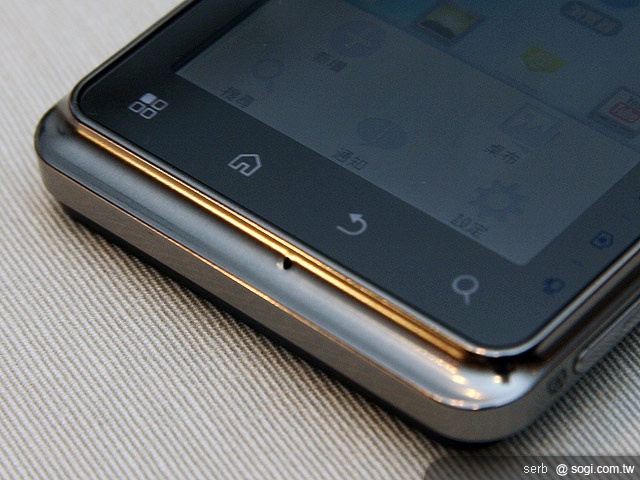 MOTO再推XT720、QUENCH XT5智慧機 MOTO再推XT720、QUENCH XT5智慧機