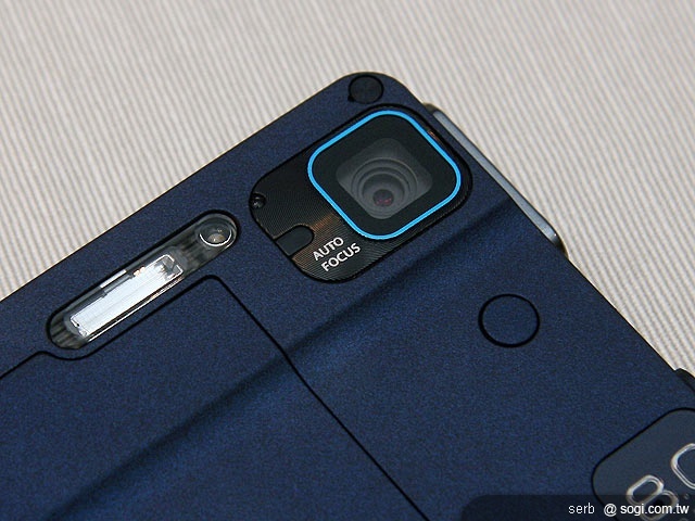 MOTO再推XT720、QUENCH XT5智慧機 MOTO再推XT720、QUENCH XT5智慧機