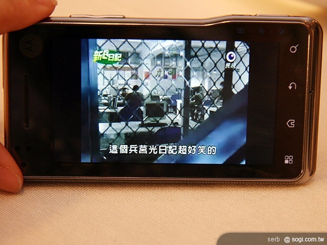 MOTO再推XT720、QUENCH XT5智慧機 MOTO再推XT720、QUENCH XT5智慧機