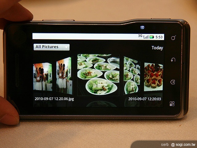 MOTO再推XT720、QUENCH XT5智慧機 MOTO再推XT720、QUENCH XT5智慧機