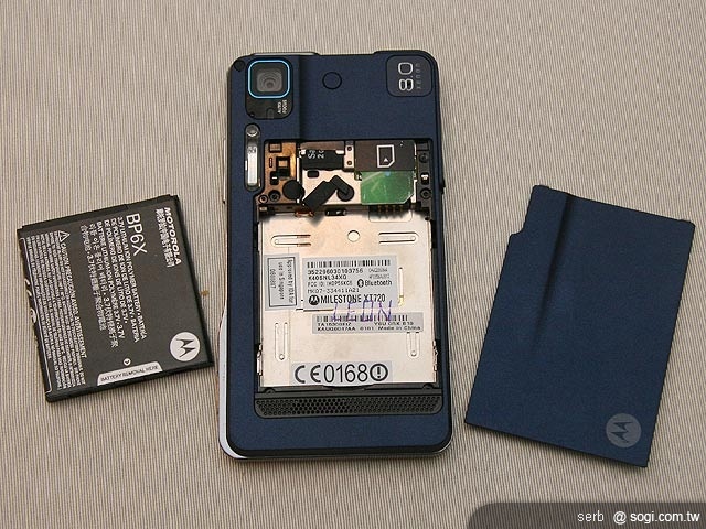 MOTO再推XT720、QUENCH XT5智慧機 MOTO再推XT720、QUENCH XT5智慧機