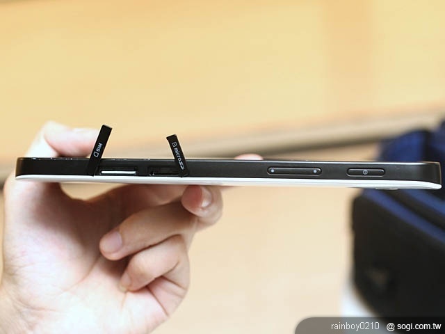 三星Galaxy Tab不輸iPad 最快10月上市 三星Galaxy Tab不輸iPad 最快10月上市