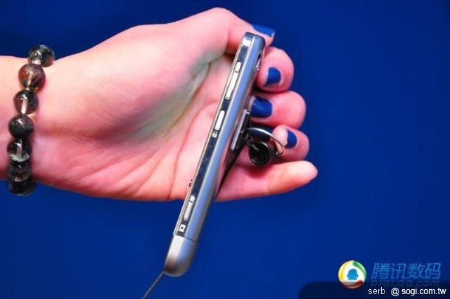 NOKIA 再推觸控+鍵盤新機 C3-01 NOKIA 再推觸控+鍵盤新機 C3-01