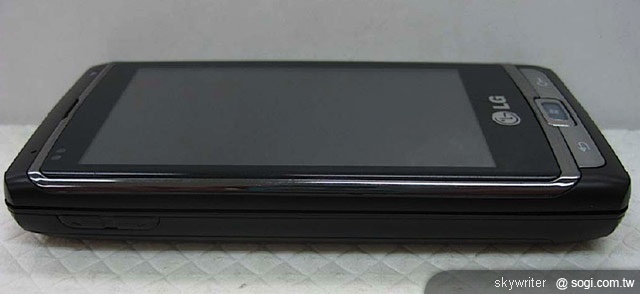 支援DLNA的WP7手機 LG Optimus 7 支援DLNA的WP7手機 LG Optimus 7