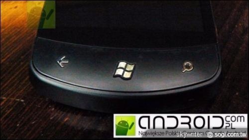 1.3GHz謠言破滅!WP7手機LG E900流出 1.3GHz謠言破滅!WP7手機LG E900流出