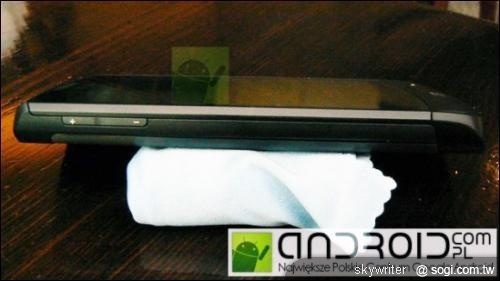 1.3GHz謠言破滅!WP7手機LG E900流出 1.3GHz謠言破滅!WP7手機LG E900流出