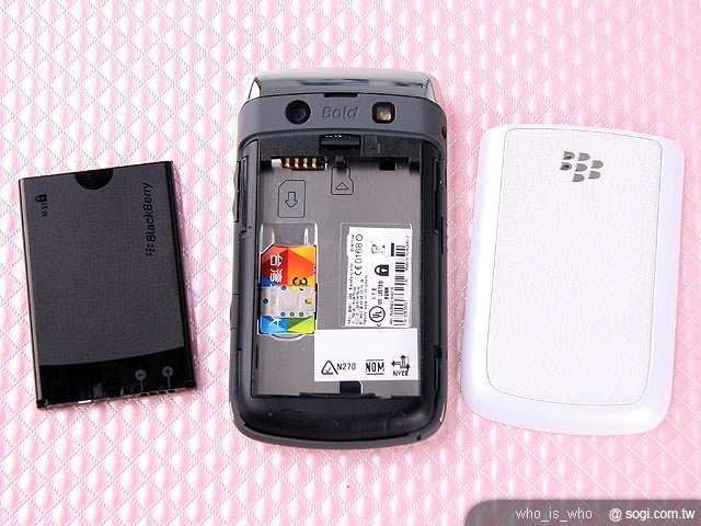 BlackBerry Bold 9700 典雅珍珠白 BlackBerry Bold 9700 典雅珍珠白