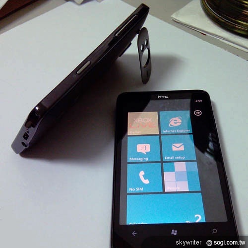 Windows Phone 7 實機 HTC HD7 流出 Windows Phone 7 實機 HTC HD7 流出