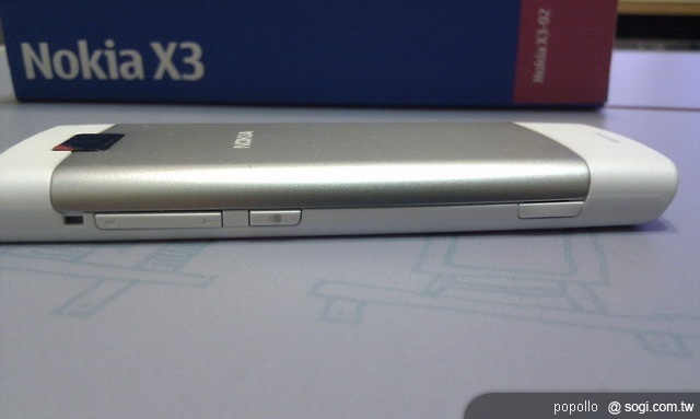 X3-02白色開箱文