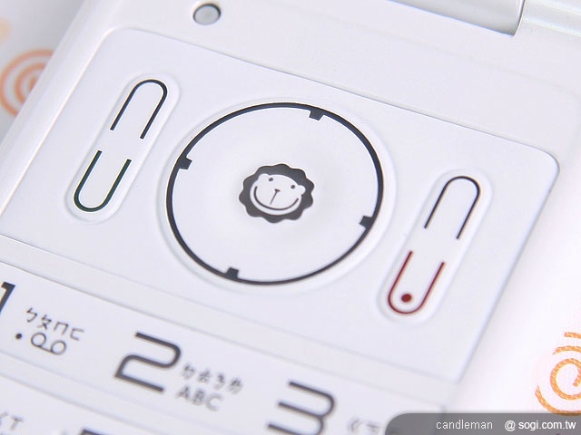 超口愛長舌機！OKWAP A310 奶油獅