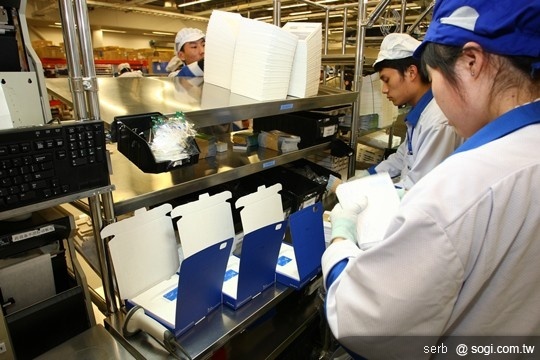 NOKIA N8 今天開始出貨! NOKIA N8 今天開始出貨!