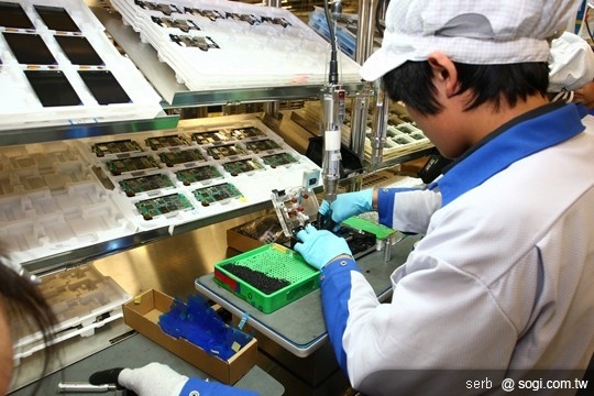 NOKIA N8 今天開始出貨! NOKIA N8 今天開始出貨!