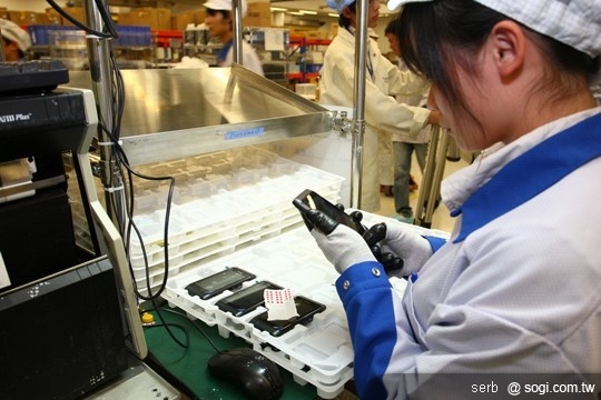 NOKIA N8 今天開始出貨! NOKIA N8 今天開始出貨!