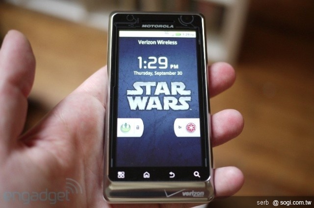 MOTO R2-D2 星際大戰手機 限量上市 MOTO R2-D2 星際大戰手機 限量上市