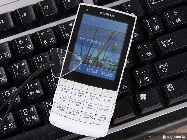 NOKIA X3-02 觸、鍵萬能二合一 NOKIA X3-02 觸、鍵萬能二合一