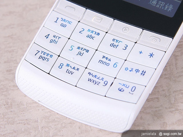 NOKIA X3-02 觸、鍵萬能二合一 NOKIA X3-02 觸、鍵萬能二合一