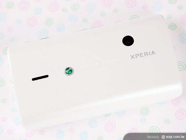 質輕曼妙美型機 - Sony Ericsson XPERIA X8 質輕曼妙美型機 - Sony Ericsson XPERIA X8