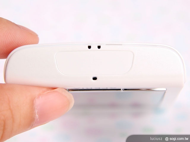 質輕曼妙美型機 - Sony Ericsson XPERIA X8 質輕曼妙美型機 - Sony Ericsson XPERIA X8