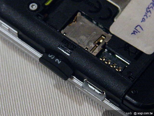 MOTO FLIPOUT 輕盈小巧「正」翻天 MOTO FLIPOUT 輕盈小巧「正」翻天