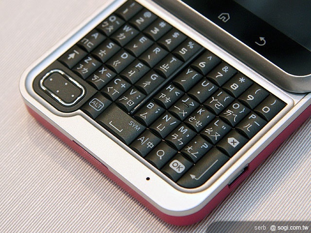 MOTO FLIPOUT 輕盈小巧「正」翻天 MOTO FLIPOUT 輕盈小巧「正」翻天