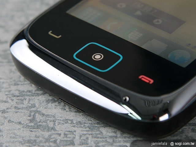 MOTO EX128 輕鬆掌握雙卡人生 MOTO EX128 輕鬆掌握雙卡人生