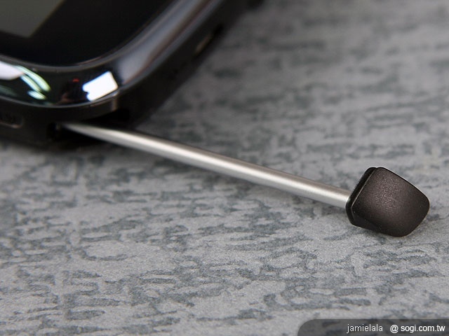 MOTO EX128 輕鬆掌握雙卡人生 MOTO EX128 輕鬆掌握雙卡人生