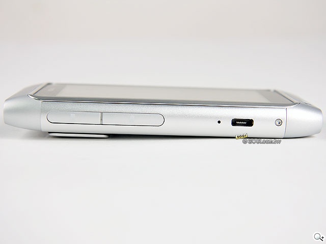 千萬旗艦機 NOKIA N8 玩出頂尖智慧 千萬旗艦機 NOKIA N8 玩出頂尖智慧