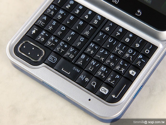 『方正有型,正是流行』MOTO FLIPOUT 『方正有型,正是流行』MOTO FLIPOUT