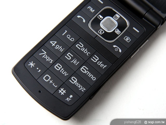 銀髮族的時尚新選擇 - LG KF301