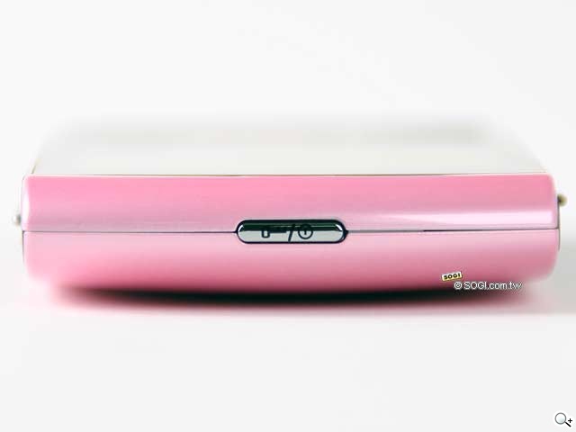Sony Ericsson Vivaz 新色「粉」嫩動人 Sony Ericsson Vivaz 新色「粉」嫩動人