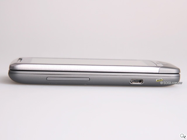 商務好手優質機 HTC Desire Z 商務好手優質機 HTC Desire Z