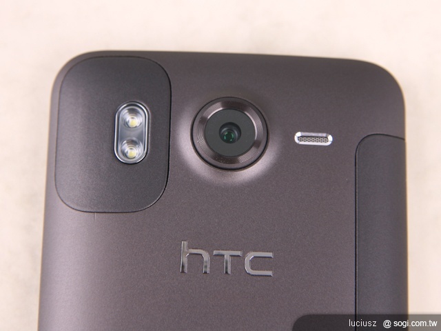 Android 新生旗艦機 - HTC Desire HD