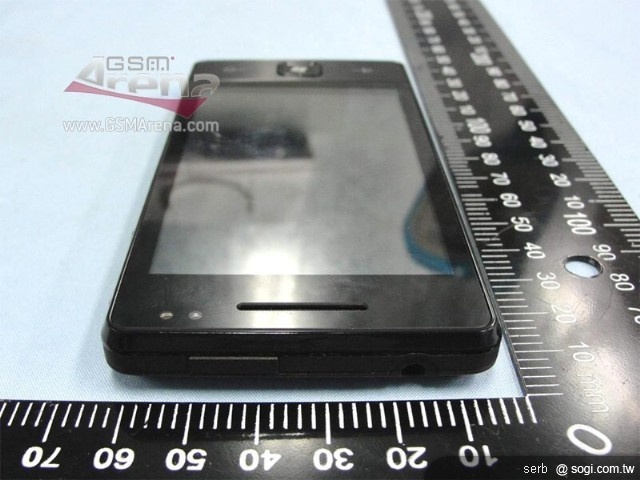 WP7手機再一發 ASUS E600現身 WP7手機再一發 ASUS E600現身